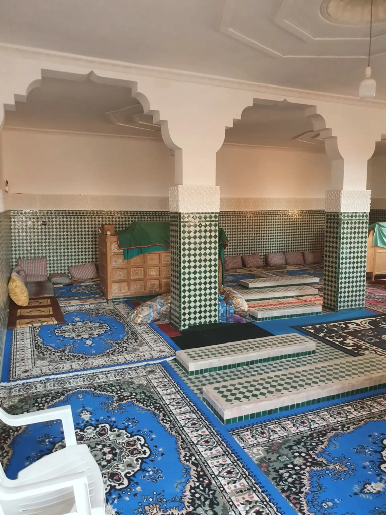 الزاوية البكاوية