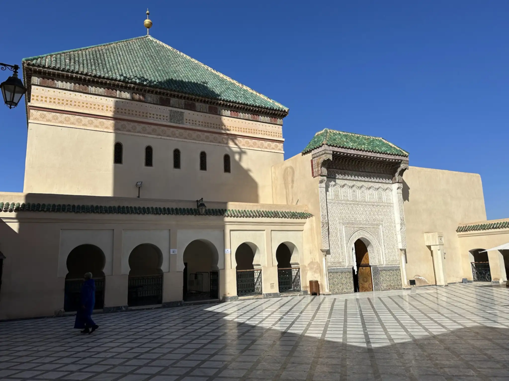 زاوية بلعباس