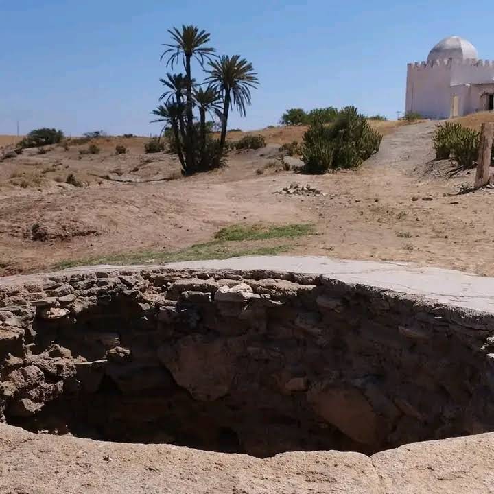ضريح بابا عيسى‎