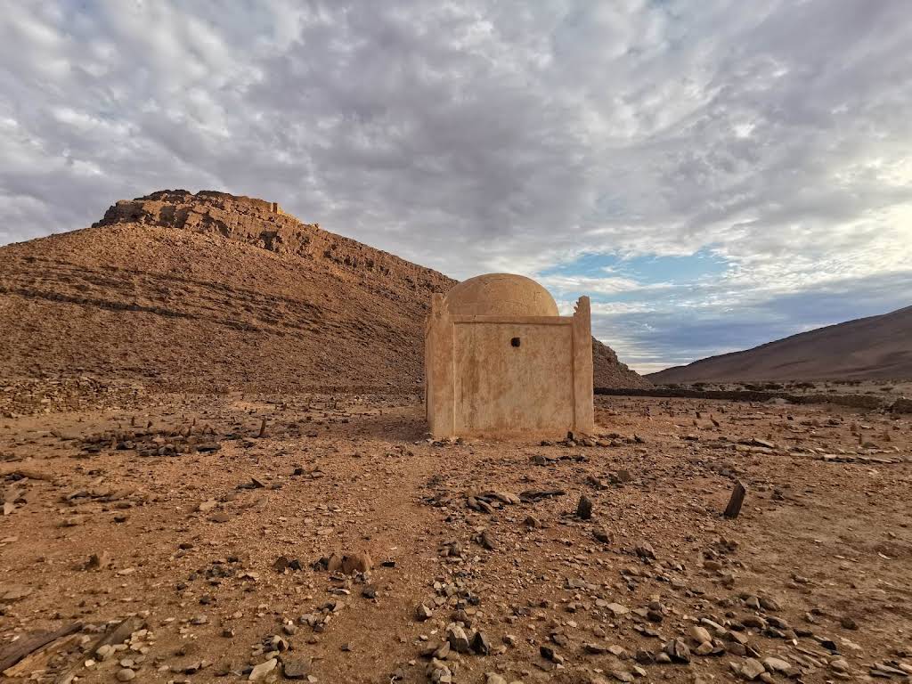 ضريح سيدي صالح بن إعزى ويهدى