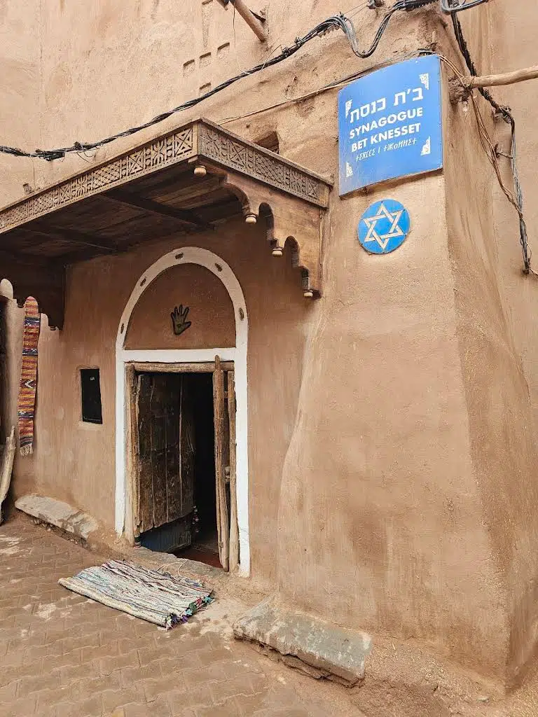 معبد بيت كنيست